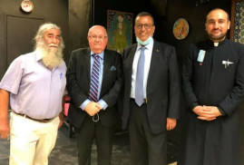 Kudüs Belediye Başkanı Ermeni fayans sanatına adanmış sergiyi ziyaret etti
