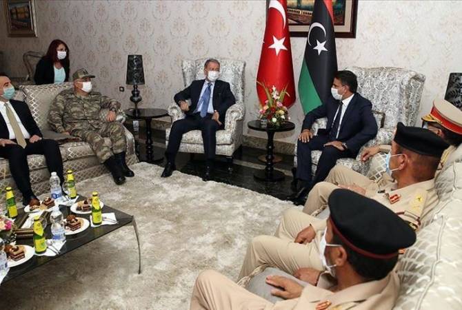 Министр обороны Турции и глава генштаба прибыли в Ливию