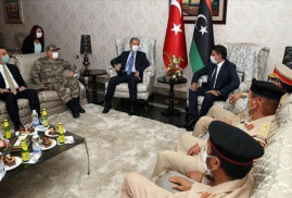 Министр обороны Турции и глава генштаба прибыли в Ливию