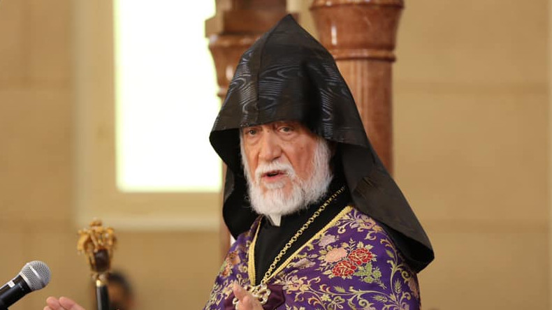 Kilikya Ermeni Katolikosu 1. Aram Ermeni ordusunu kutsayıp dayanışma içinde olduğunu ifade etti