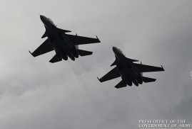 Rusya’dan alınan yeni Su-30SM savaş uçakları Ermenistan semalarında devriye uçuşlarına başladı (video)