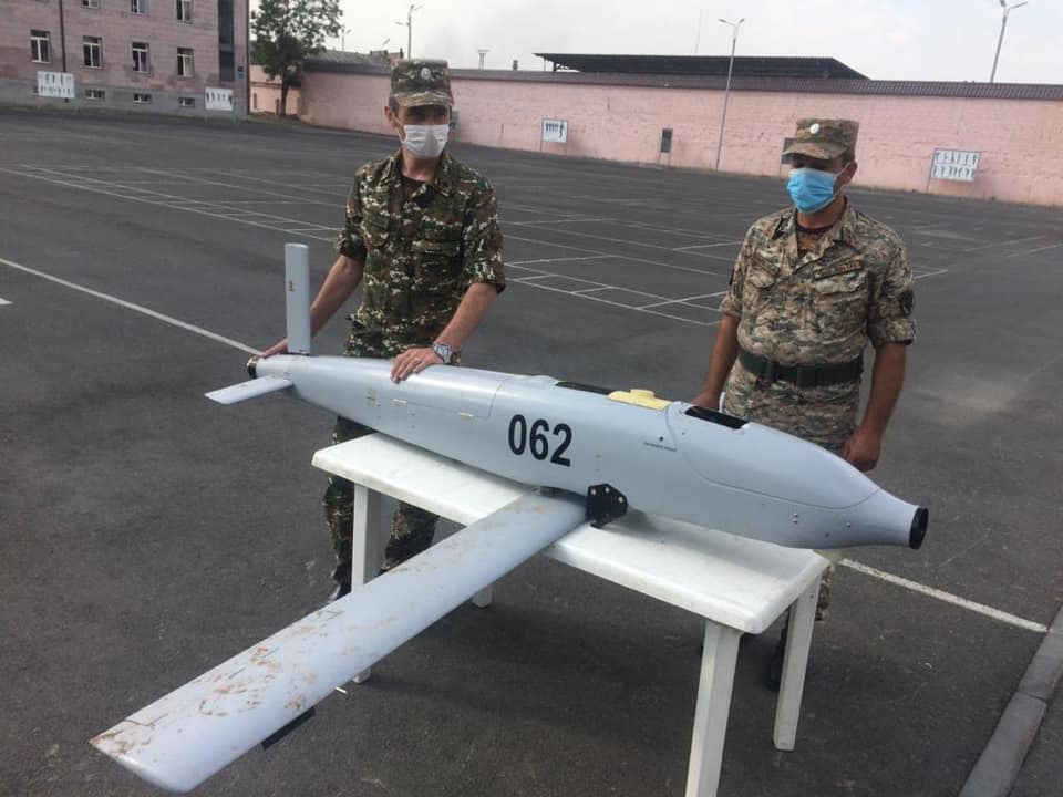 Ermenistan Savunma Bakanlığı temsilcisi, Azerbaycan'a ait İsrail yapımı SkyStriker İHA'sının görüntülerini paylaştı