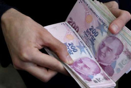 Турция осталась без валюты: Лира рухнула до исторического минимума