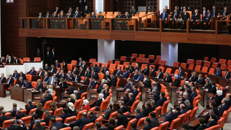 Эрдоган планирует изменить избирательную систему, когда парламент вновь начнёт работу