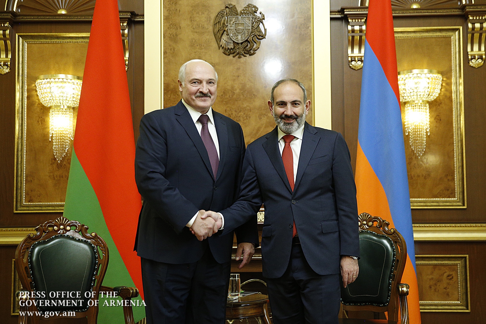 Ermenistan Başbakanı Paşinyan Lukaşenko’yu tebrik etti