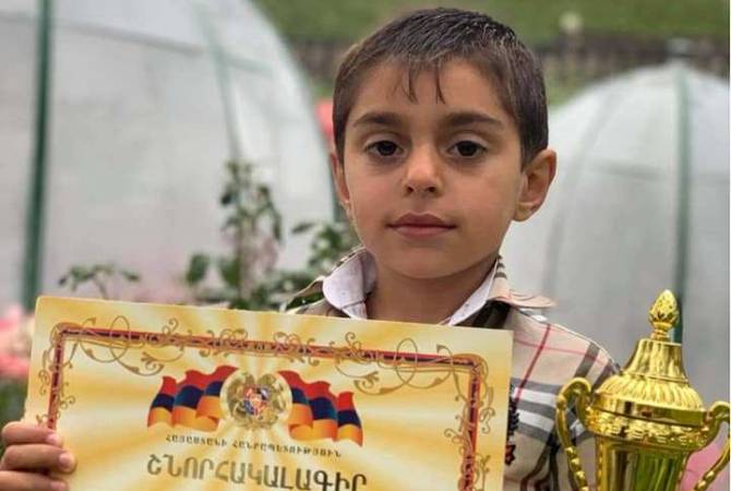 Altı yaşındaki Ermeni çocuk aşçılık yarışmasında birincilik kazandı