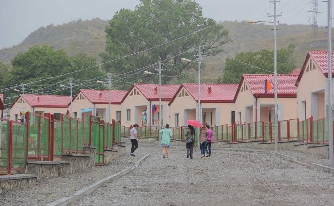 Karabağ’da köylerde ev inşa etmek isteyen genç ailelere devlet 5 milyon dram verecek