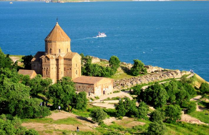 Van'daki Akhtamar Ermeni Kilisesi'nde 8'inci ayin, sınırlı sayıda katılımla yapılacak
