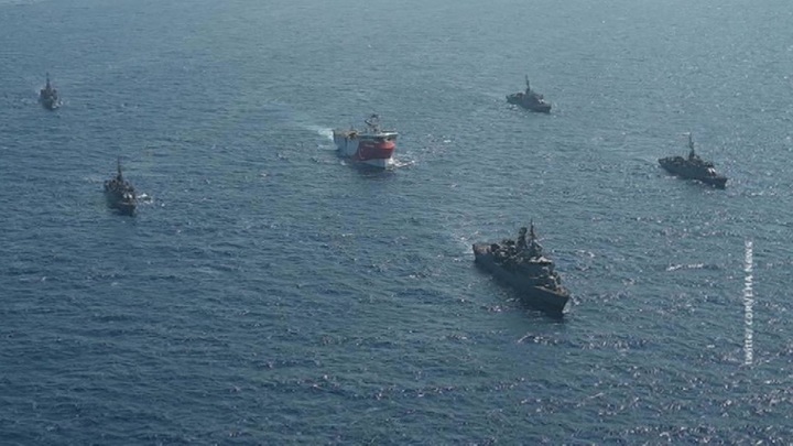 Турция отправит в Черное море еще одно судно