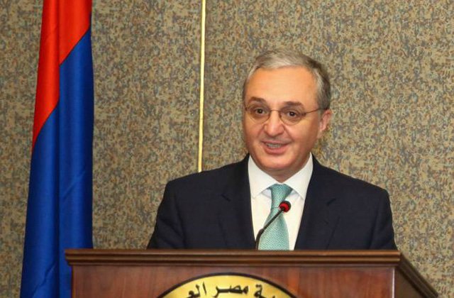 Ermenistan Dışişleri Bakanı Mısır’da Yunanistan ve Kıbrıs ile dayanışma içinde olduklarını dile getirdi