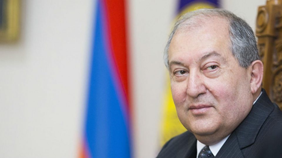 Ermenistan Cumhurbaşkanı, Bağımsızlık günü münasebetiyle Meksika Cumhurbaşkanını tebrik etti