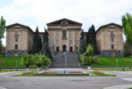 Ermenistan Parlamentosu, Soykırıma teşvik etme suçuyla ilgili tasarıyı yasalaştırdı
