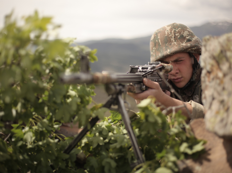 Azerbaycan'ın onlarca askerinin cesetleri Ermenilerin kontrolü altındaki bölgede kaldı (video)
