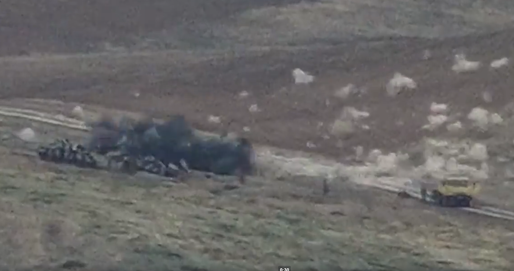 Azerbaycan'ın askeri araçları işte böyle imha ediliyor (video)