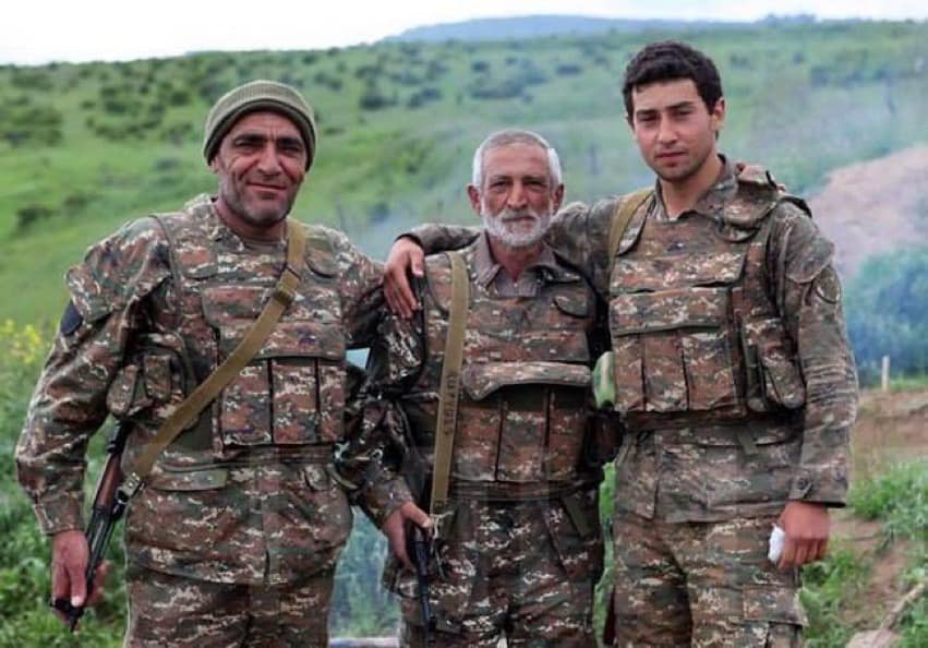 Büyükbaba, baba ve oğlu: Karabağ'da son durum! (Fotolar)