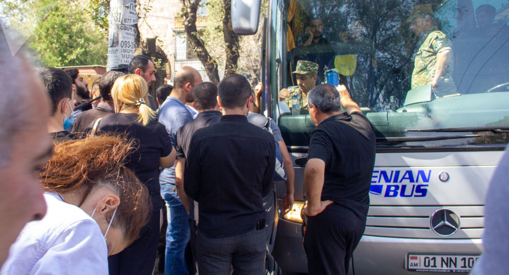 Ermenistan'da yaşayan Asurlar, gönüllü olarak ülkeyi korumak için harekete geçti