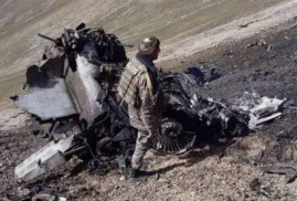 Ermenistan Türk F-16'sı tarafından düşürülen Ermenistan'a ait Su-25 savaş uçağının fotoğraflarını paylaştı