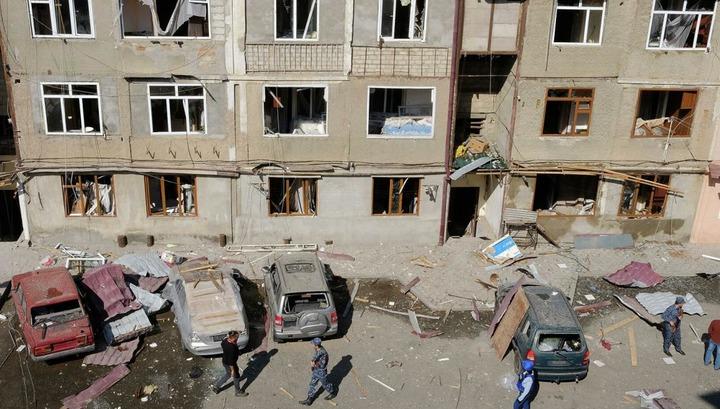 Karabağ, Azerbaycan'da askeri hedeflere yakın yaşayan sivil halkı şehirlerinden çıkmaya çağırdı