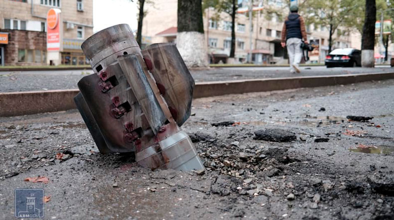 Azerbaycan'ın füze saldırılarından sonra Stepanakert (foto)