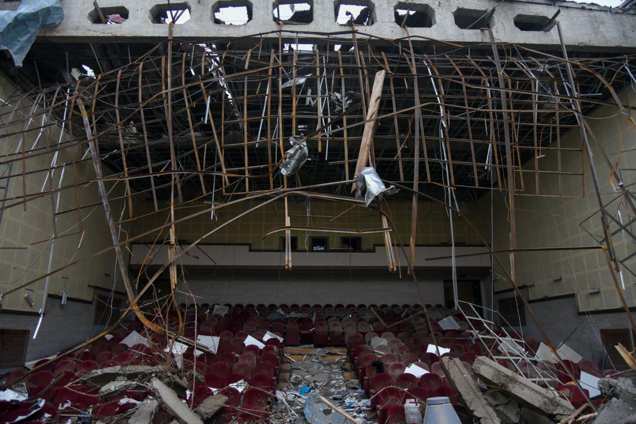 Bombalanan Şuşi şehrinden görüntüler: Azerbaycan yine sivil yapıları hedefliyor