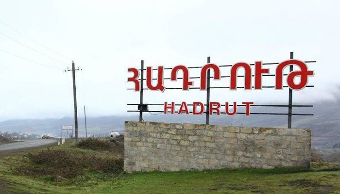 Azerbaycanlı askerler Hadrut’ta iki Ermeni sivili, anne ile engelli oğlunu öldürdü