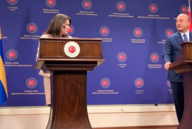 Главы МИД Турции и Швеции поругались на пресс-конференции