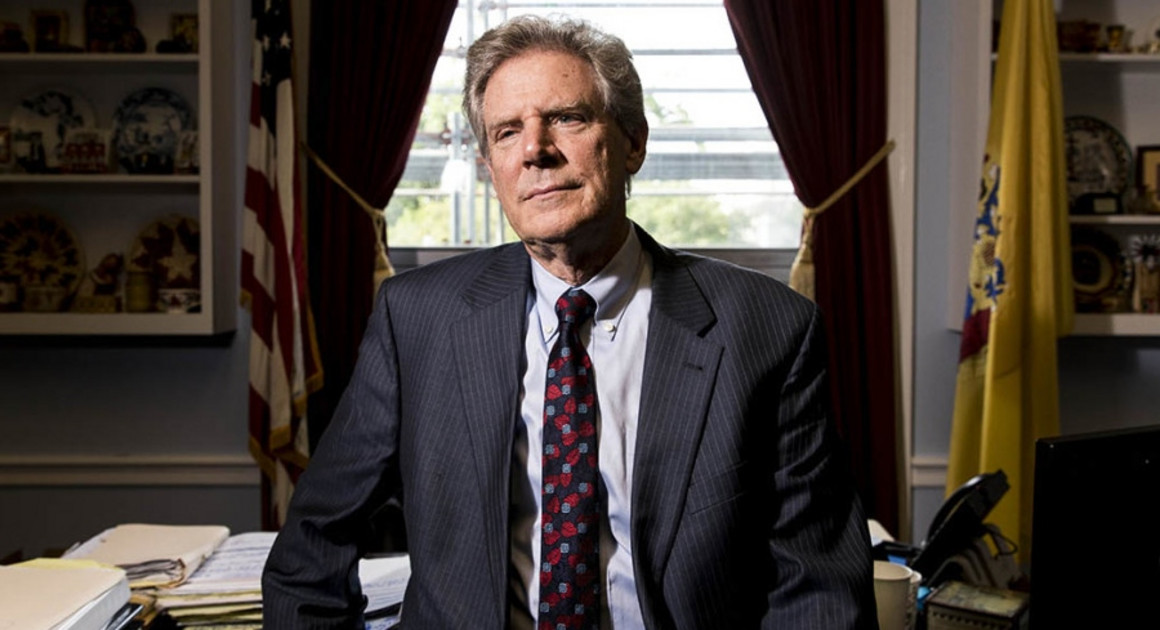 Frank Pallone: "ABD, Azerbaycan'ı ateşkese zorlamak için yaptırımlar gibi ciddi adımlar atmalı"