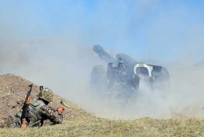 Karabağ’da cephe hattının farklı yönlerinde çatışmalar devam ediyor