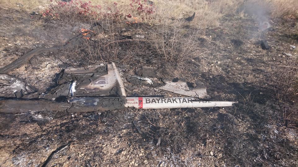 Karabağ Savunma Ordusu, Azerbaycan'a ait bir 'Bayaraktar' daha düşürdü (Fotoğraflar)