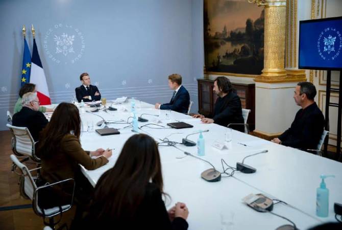 Fransa Cumhurbaşkanı, Ermeni toplumu temsilcileri ile bir araya geldi