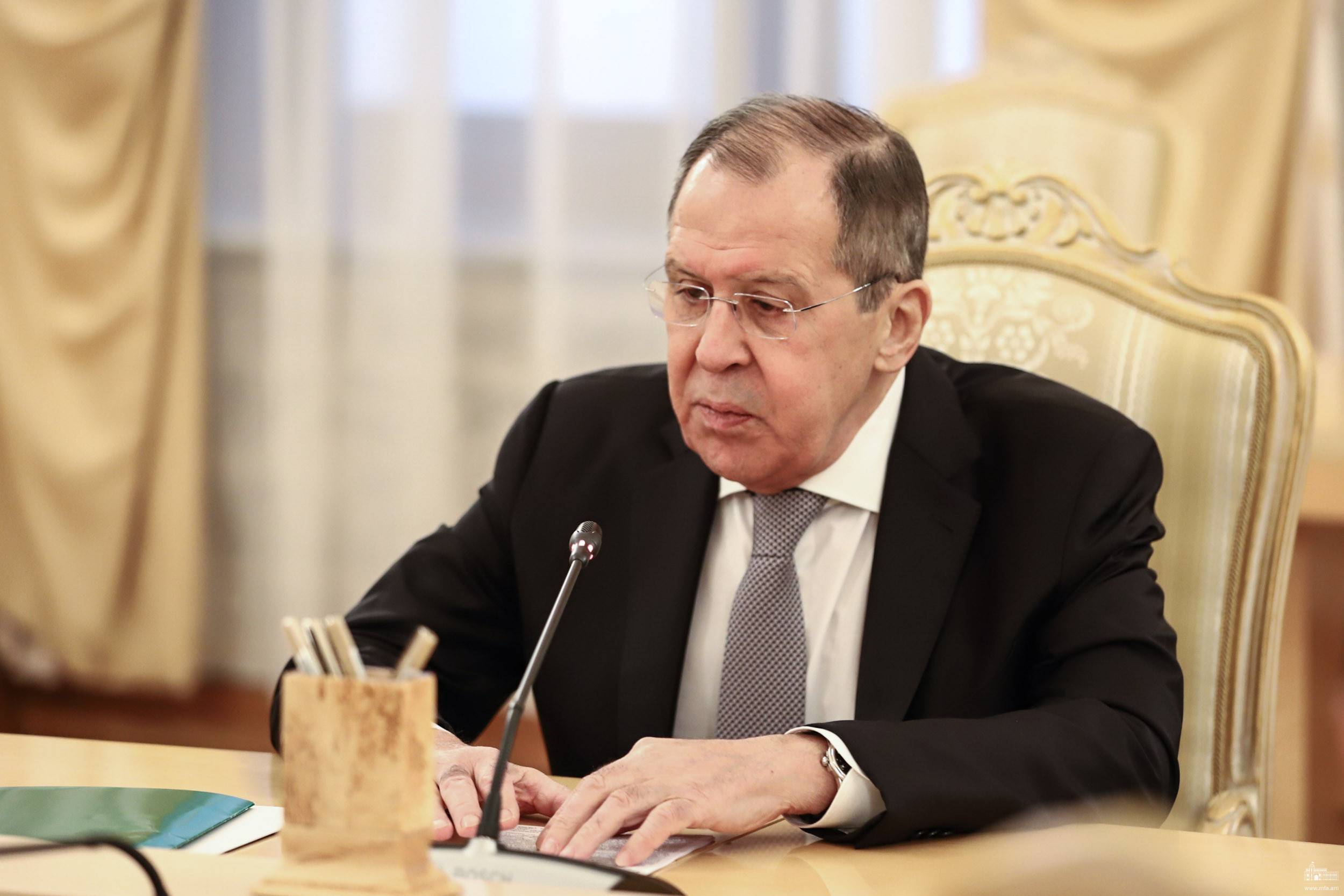 Lavrov, AGİT Minsk Grubu eş başkanlarıyla Karabağ’ı görüştü