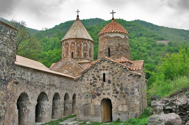 Karabağ’daki tarihi eserlerin durumunu değerlendirmek için uluslararası uzmanlar devreye girmeli