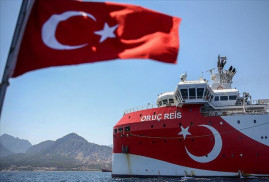 Турецкое разведывательное судно вернулось в порт в преддверии возможных санкций ЕС