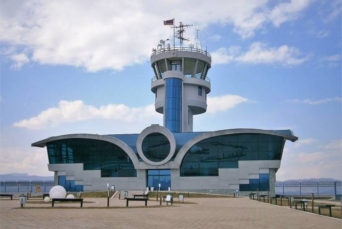 Karabağ devlet yetkilisi Stepanakert havaalanının açılma olasılığı değerlendirdi