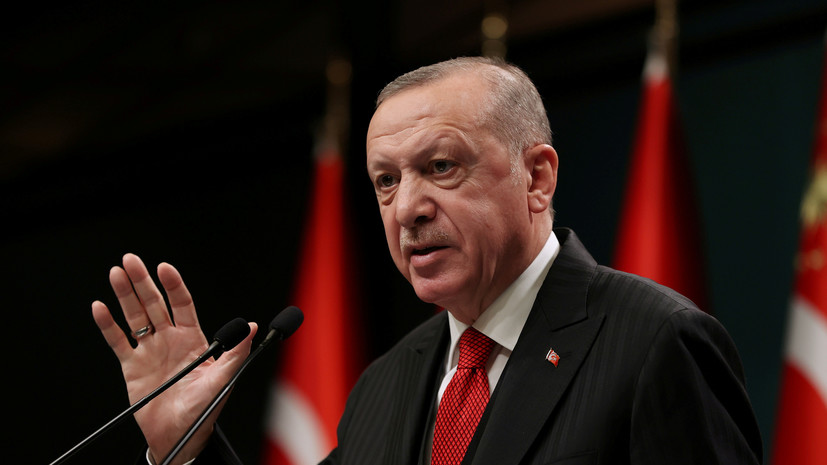 Эрдоган назвал санкции США из-за С-400 проявлением "неуважения" к партнеру по НАТО