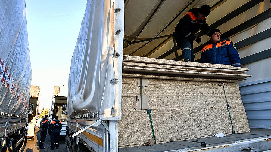 Rusya'dan insani yardım taşıyan 7 vagon Karabağ'a ulaştı