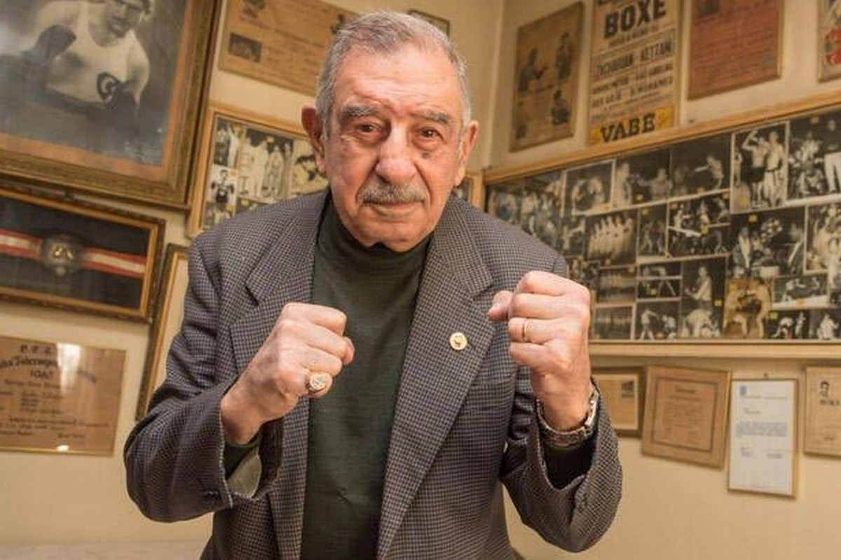 Türkiye'nin ilk profesyonel boksörü Ermeni Garbis Zakaryan, mezarı başında anılacak