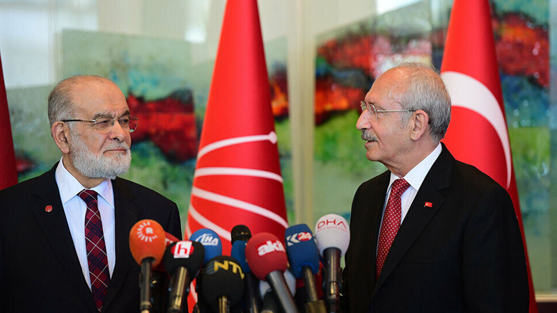 В Турции оппозиция усиливает переговоры о парламентской системе