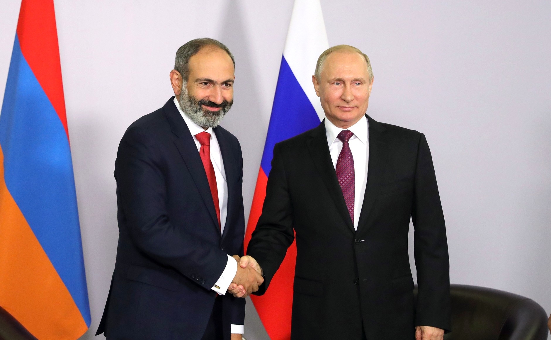 Paşinyan ve Putin, Karabağ anlaşmasının uygulanmasını görüştü