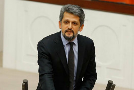 Garo Paylan, Dünya Anadili Günü vesilesiyle Batı Ermenicesi'nin korunması gerektiğine dikkat çekti