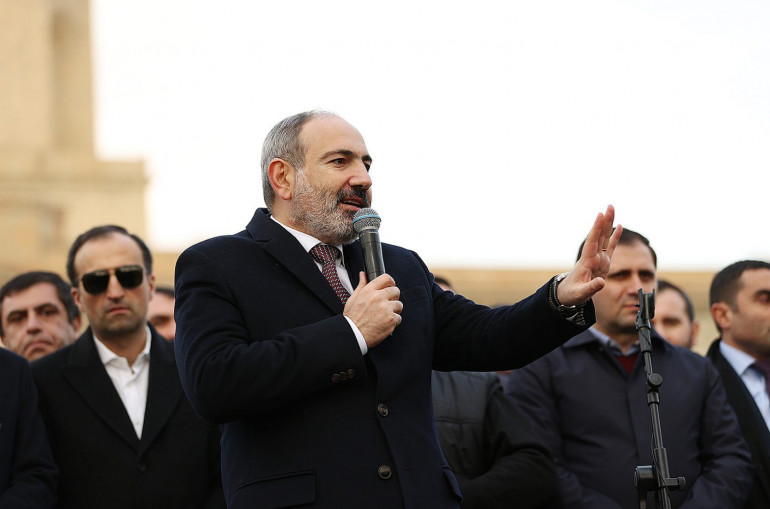 Ermenistan Başbakanı'ndan destekçilerine 1 Mart’ta toplanma çağrısı!