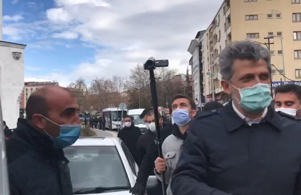 Garo Paylan’ın üzerine beton dökülen Ermeni mezarlığına girişi engellendi