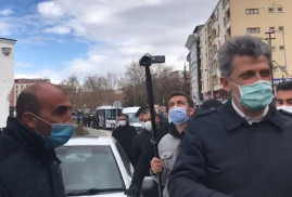 Garo Paylan’ın üzerine beton dökülen Ermeni mezarlığına girişi engellendi