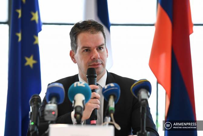Fransa’nın Ermenistan Büyükelçisi: Azerbaycan’da tutulan Ermeni esirler iade edilmeli