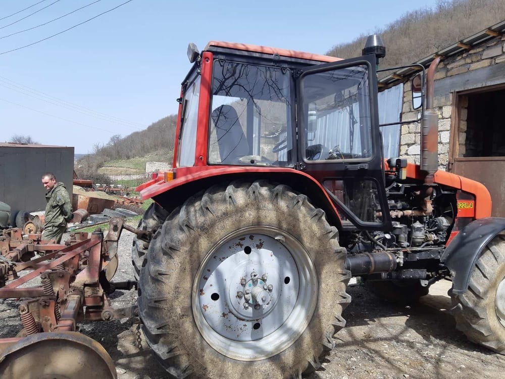 Azerbaycan'lılar, Karabağ'da tarım işleri yapan Ermenilere makineli tüfekten ateş açtı