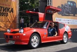 17. Uluslararası Otomobil Fuarında Mercedes-Benz, BMW, Bugatti markaları yanısıra Ermeni “Voror” otomobili de sergileniyor