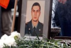 Azerbaycan’lı katil tarafından öldürülen Ermeni subaya anıt