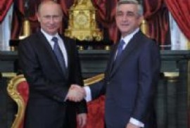 Sarkisyan Putin’in doğum gününü kutladı