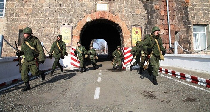 Paşinyan: Syunik Bölgesi'nde 102. Rus askeri üssüne ait iki müstahkem mevki kuruldu