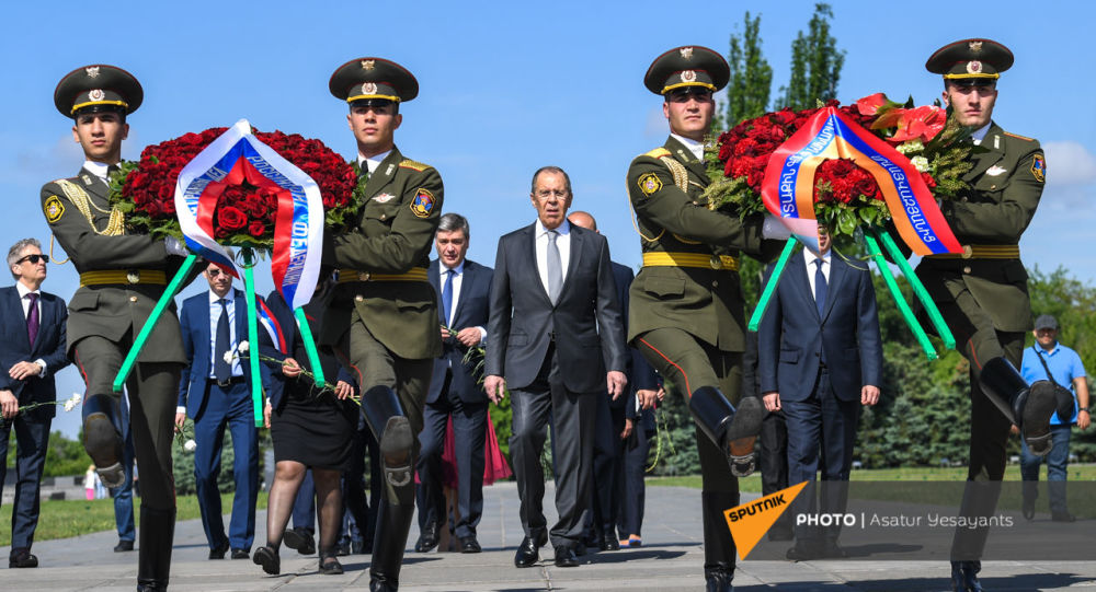 Сергей Лавров почтил память жертв Геноцида армян в Ереване